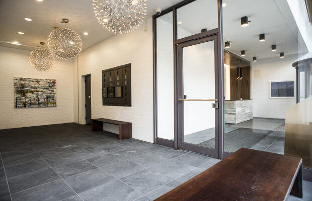 1165-lobby019