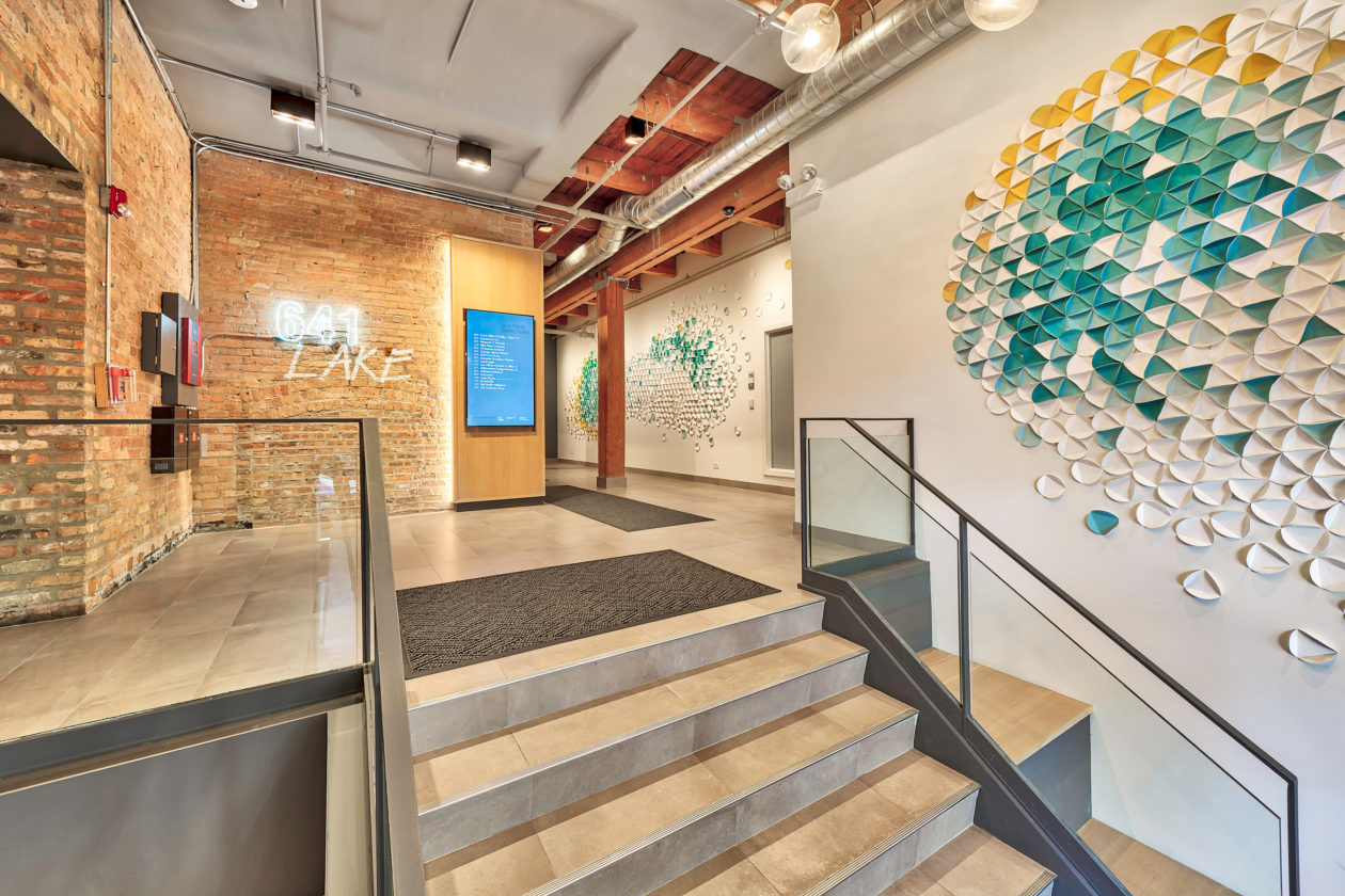 641-W-Lake—Lobby
